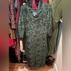 Collectif green leaf print sweater dress